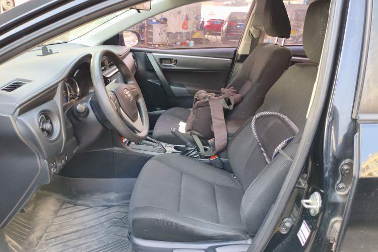 Used Toyota Levin 2017 Revised Version 185T CVT New Sharp Edition China V Standard
