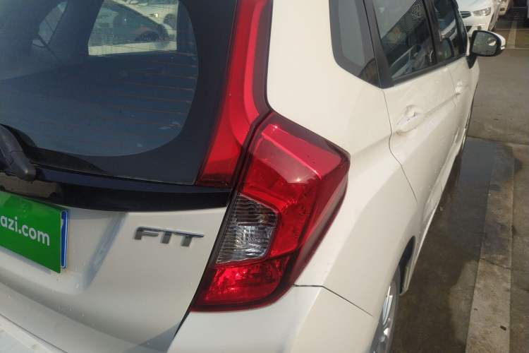 Used Honda Fit 2014 1.5L SE CVT Fashion Model