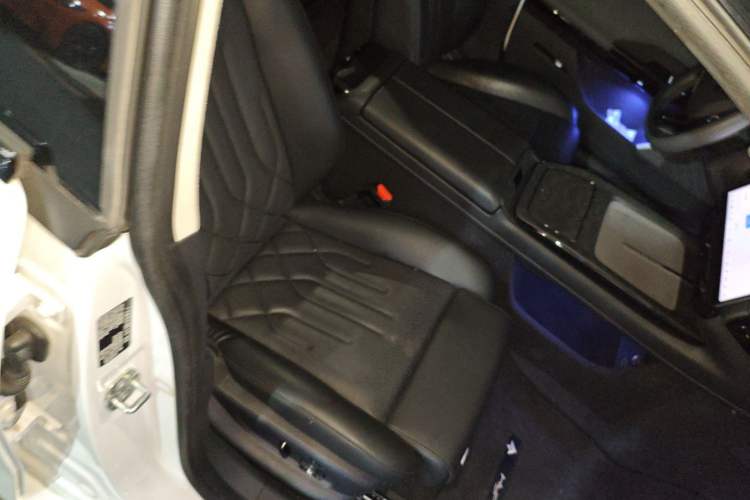 Used  GT 2023 710 Rear-Drive Supercharge Max Edition
