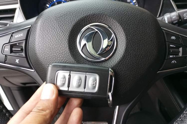 Used Dongfeng Fengon 580 New Energy 2019 1.8L PHEV Zhihao Model 7 Seats
