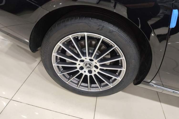 Used Mercedes-Benz E-Class 2023 E 260 L
