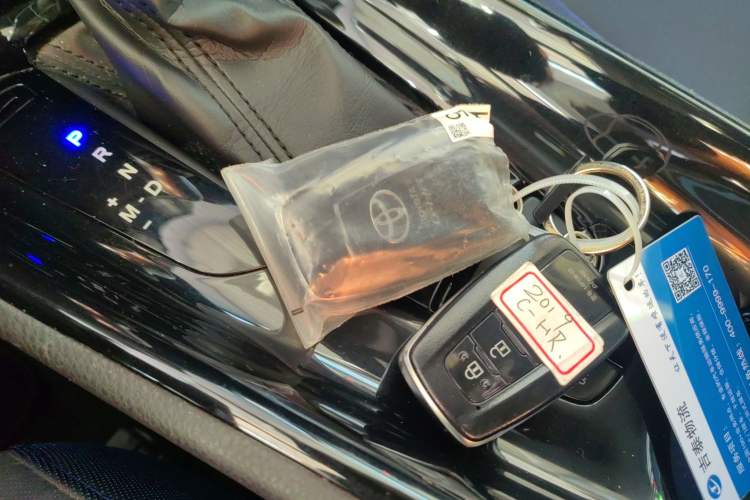 Used Toyota C-HR 2018 2.0L Luxury Edition China V Standard
