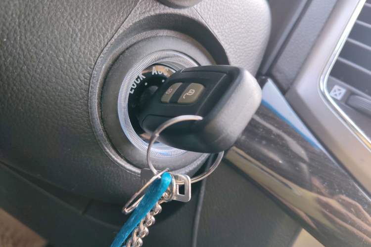 Used Chevrolet Captiva 2014 2.4L 4x4 Flagship Edition 7 Seats