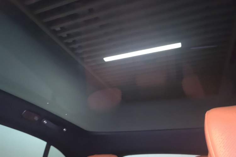 Used  YU7 2025 Ultra-Long Range All-Wheel Drive Pro Version
