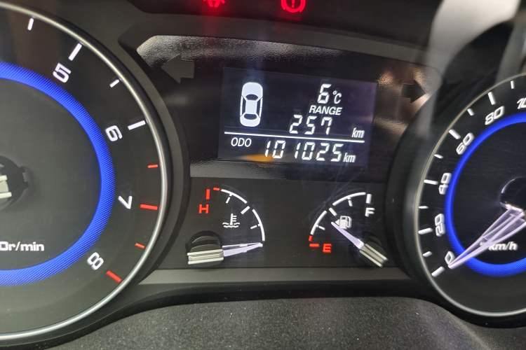 Used Changan Alsvin V7 2016 1.6L Manual LeShang Model China V Standard
