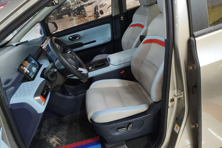 Used AION Y 2022 70 Intelligent Edition Lithium Iron Phosphate
