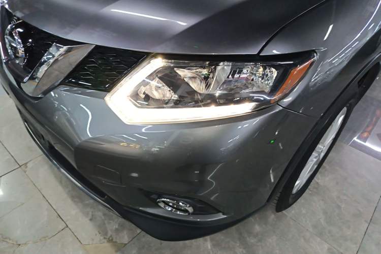 Used Nissan X-Trail 2015 2.5L CVT Leading MAX Edition 4WD
