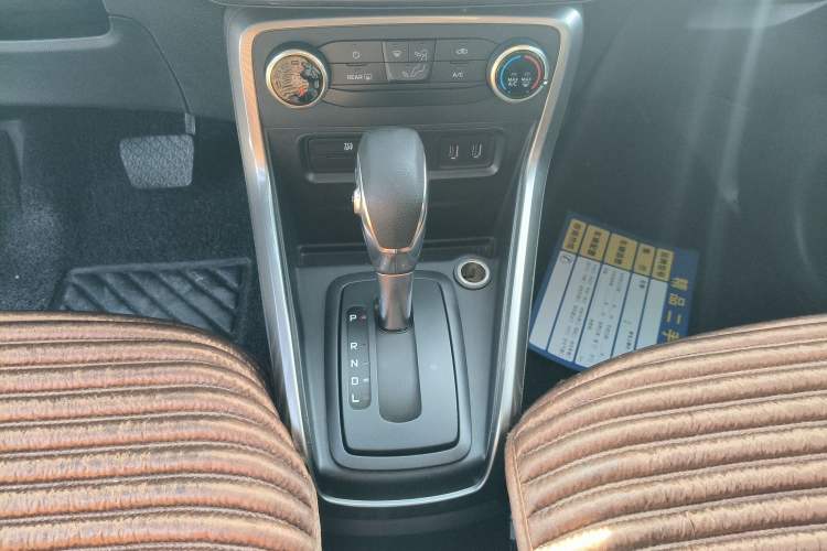 Used Ford EcoSport 2018 1.5L Automatic Platinum Wing Model
