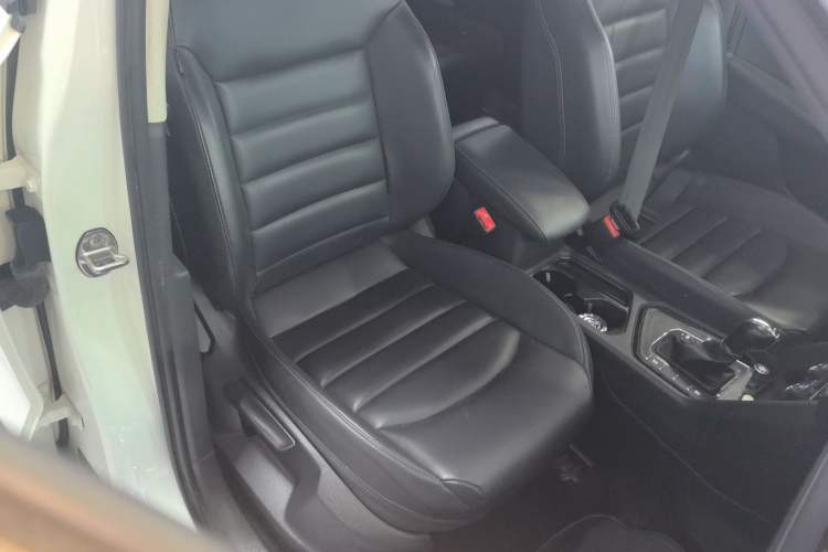 Used Volkswagen Tharu 2020 280TSI Two-Wheel Drive Comfort Edition China VI Standard
