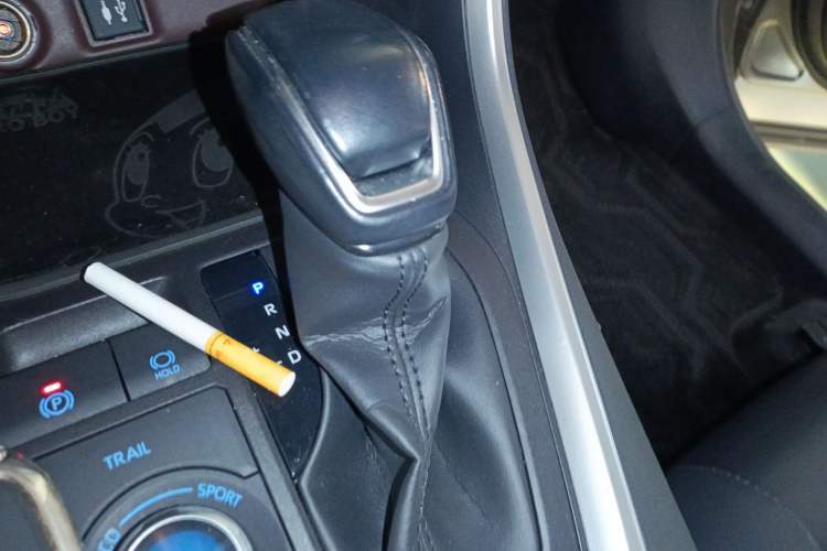 Used Toyota RAV4 2020 Dual-Motor 2.5L E-CVT Four-Wheel Drive Flagship Edition