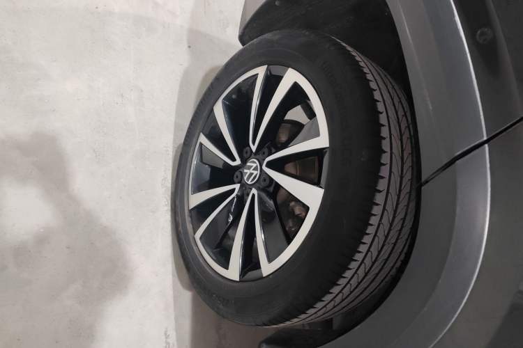 Used Volkswagen Tharu 2021 280TSI Two-Wheel-Drive Luxury Plus Edition
