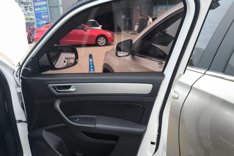 Used Qoros 5 2018 Revised 1.6T Automatic Luxury Version