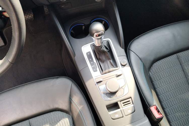 Used Audi A3 2020 Limousine 35 TFSI Fashion Edition China VI Emission Standard