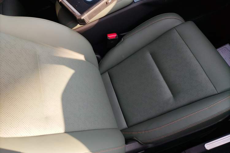 Used  03 2024 472km Four-Wheel Drive Long-Range Version
