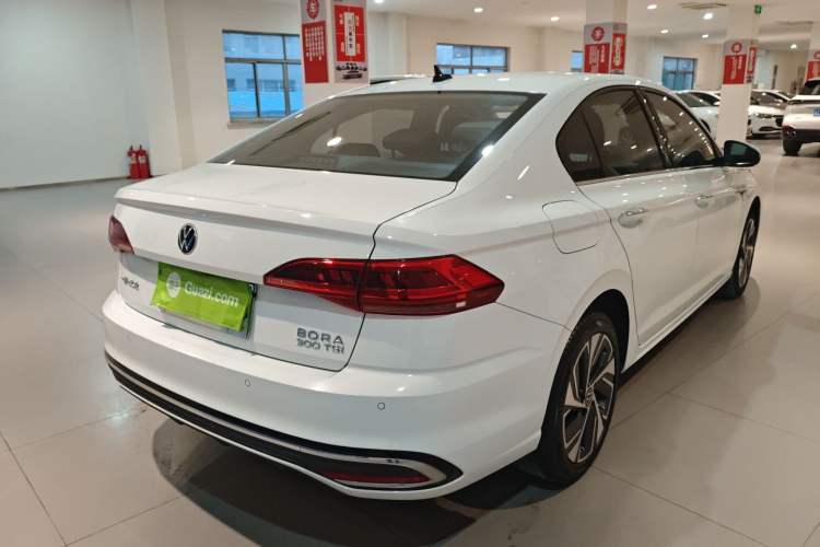 Used Volkswagen Bora 2023 300TSI DSG Prestige Edition
