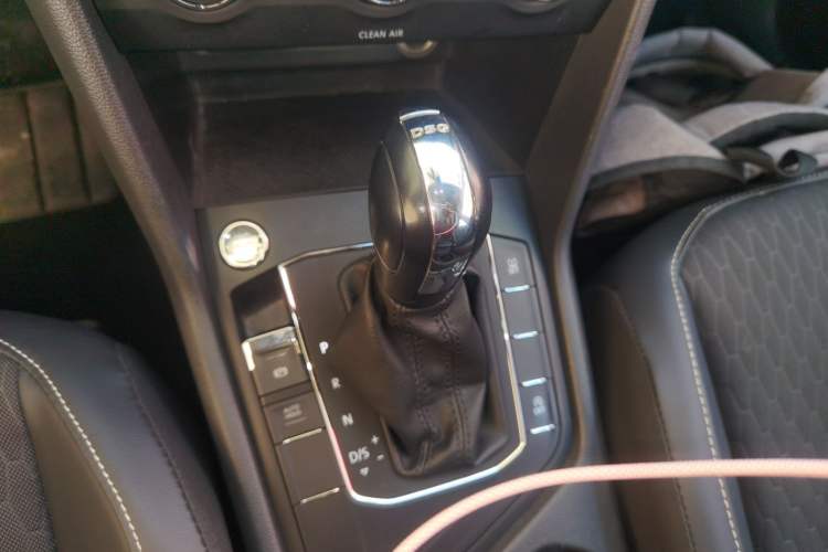 Used Volkswagen Tiguan L 2017 330TSI Automatic Two-Wheel Drive Luxury Edition
