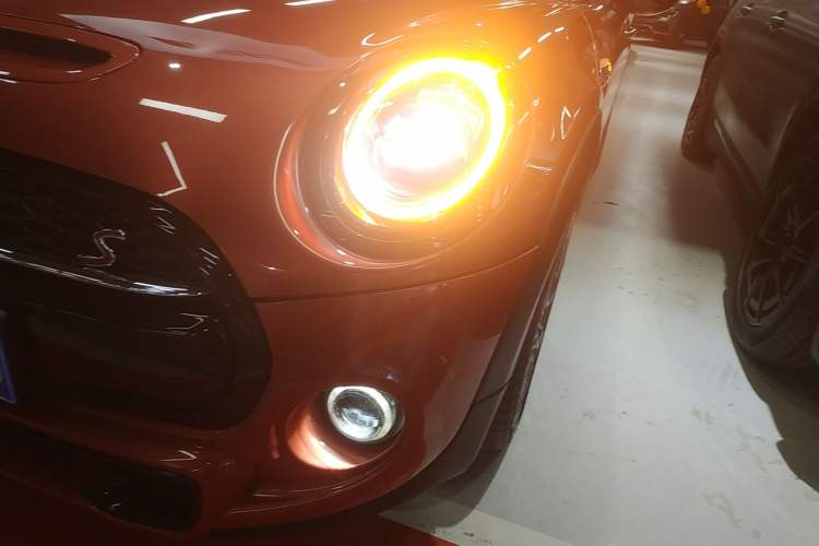 Used  MINI 2020 2.0T COOPER S Three-Door Midnight Red Limited Edition