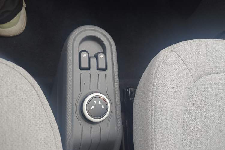 Used Wuling Hongguang MINIEV 2022 Macaron Fashion Model Lithium Iron Phosphate
