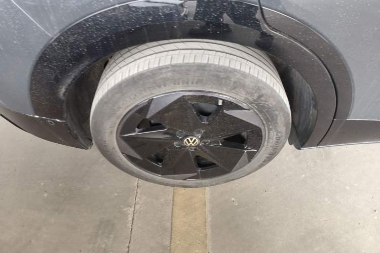 Used Volkswagen ID.UNYX 2024 Pro Long-Range Version
