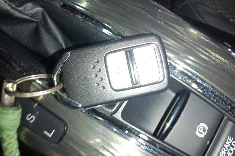 Used Honda XR-V 2017 1.8L EXi CVT Comfort Version
