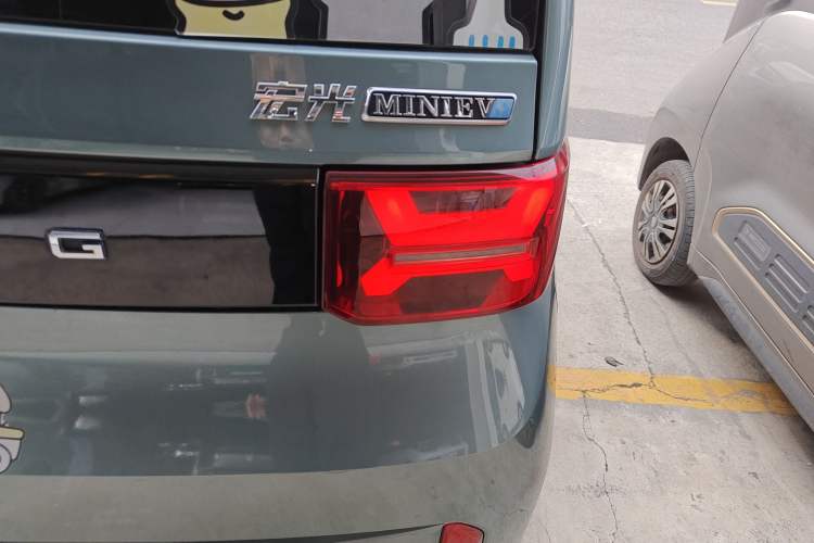 Used Wuling Hongguang MINIEV 2022 GAMEBOY 200km Gaming Edition with Lithium Iron Phosphate

