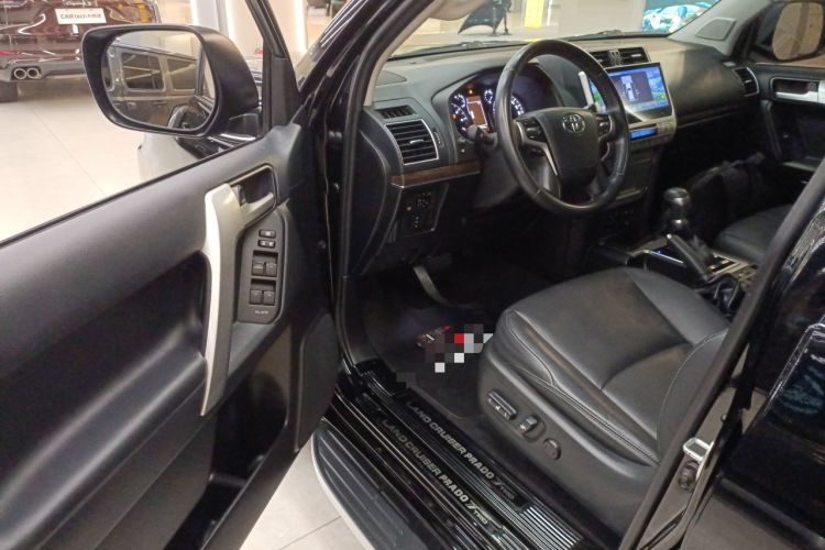 Used Toyota Prado 2018 3.5L Automatic TX-L with Rear-Mounted Spare Tire
