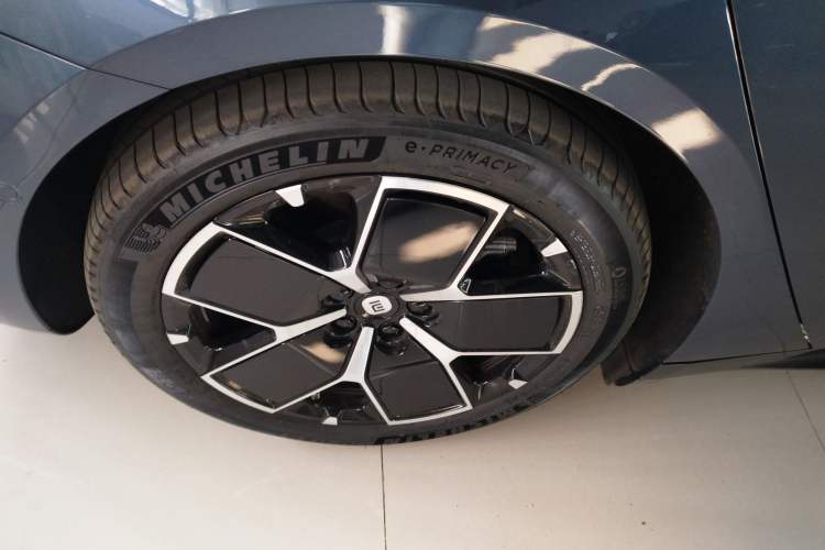 Used Xiaomi Auto SU7 2024 Rear-Drive Ultra-Long Range Advanced Pro-Level Intelligent Driving Version