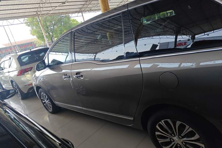 Used Buick GL8 2021 Land Cruiser Executive 652T Premium Model
