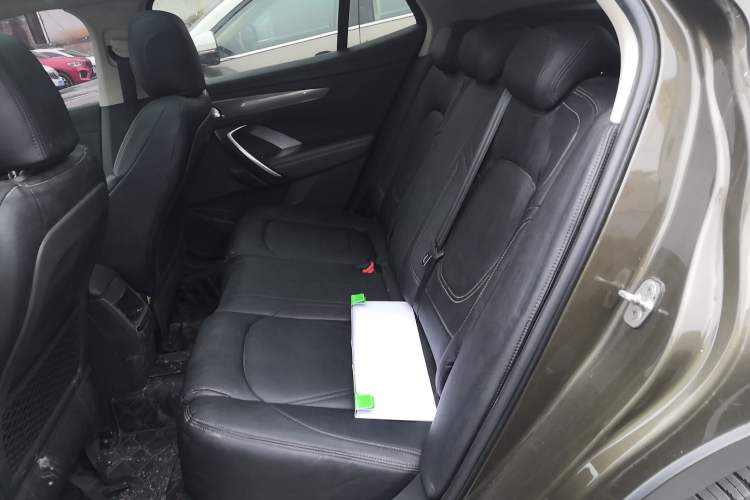 Used  6 2014 1.6T Elegant Version THP160
