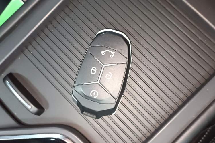 Used Lynk & Co 03 2022 2.0TD DCT GenioPlus
