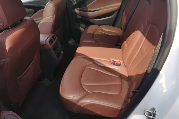 Used Buick Envision 2019 20T Two-Wheel Drive Luxury Version China V Standard
