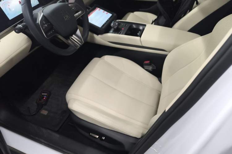 Used BYD Qin L 2024 DM-i 120KM Beyond Model
