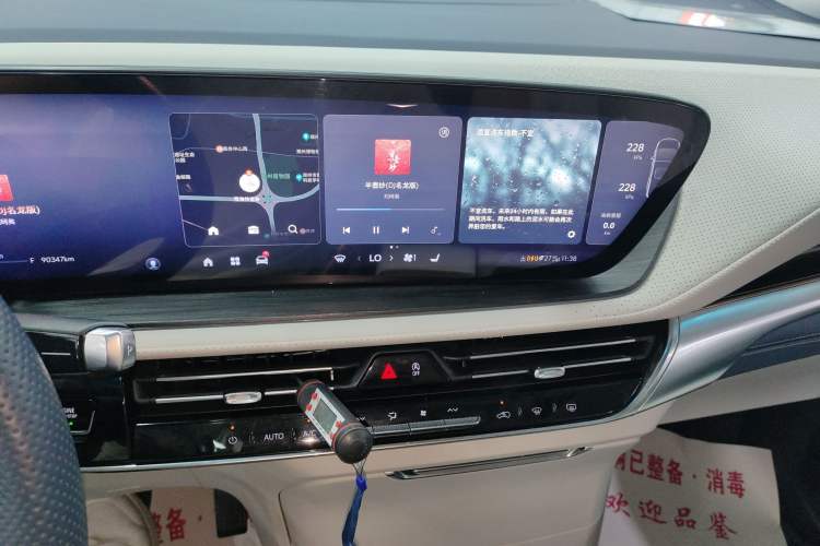 Used Buick Century 2023 2.0T Six-Seater Yinshi Edition
