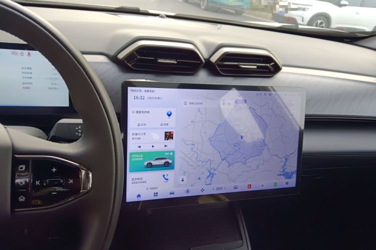 Used  06 2025 Model 520km