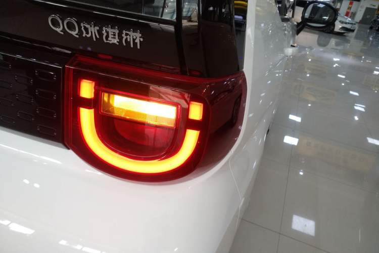 Used Chery QQ Ice Cream 2024 Edition Youth Version 205km Sundae