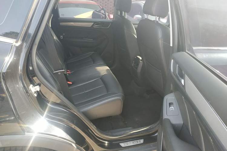 Used Roewe RX5 2019 20T Two-Wheel Drive Automatic Ali Smart Connectivity Platinum Edition
