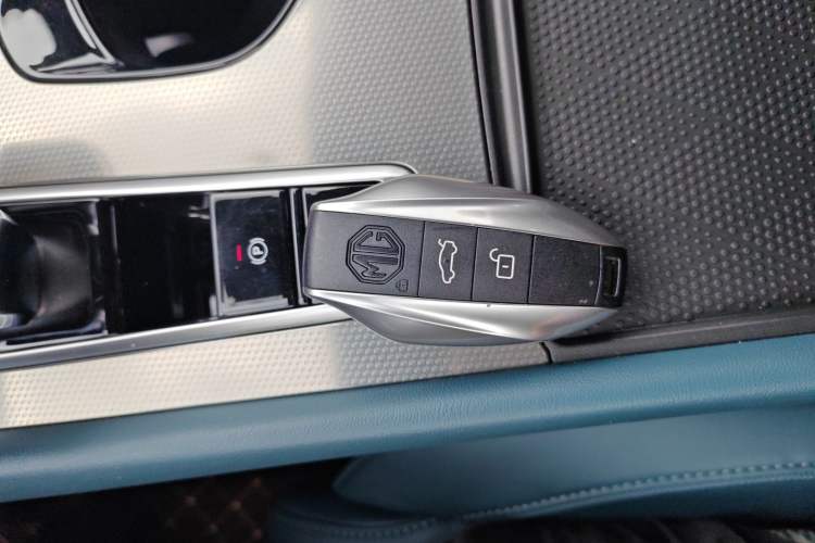 Used MG 7 2023 1.5T DCT Luxurious Supreme Edition
