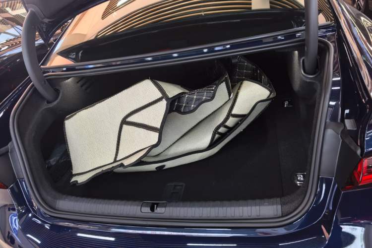 Used Audi A7L 2022 45 TFSI S-line Dream-Building Edition
