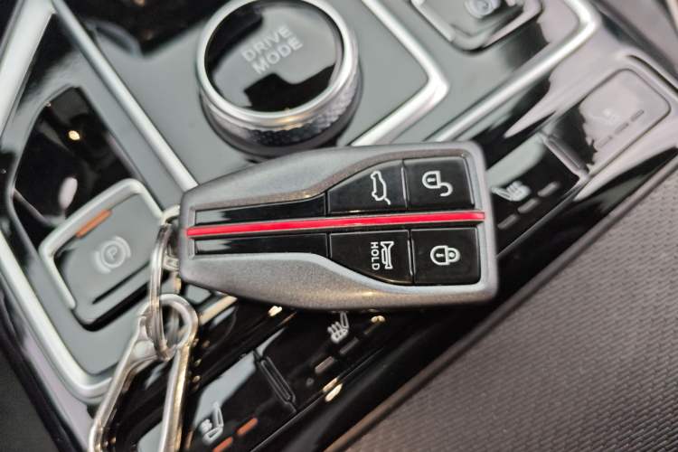 Used Hongqi HS5 2022 Revised Version 2.0T Smart Connect Flagship Edition
