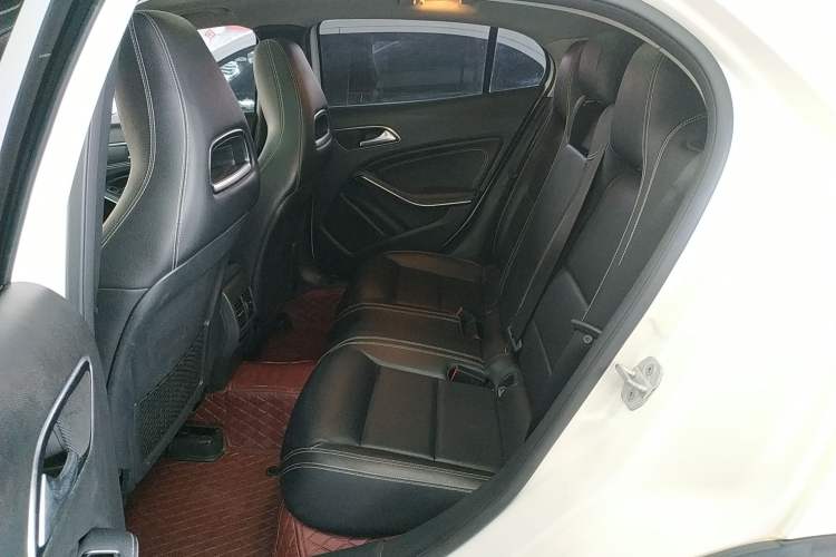 Used Mercedes-Benz GLA 2016 GLA 220 4MATIC Fashion Edition
