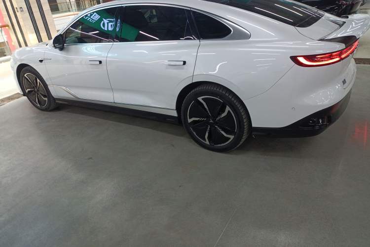 Used VOYAH PASSION 2023 Four-Wheel Drive Long-Range Version
