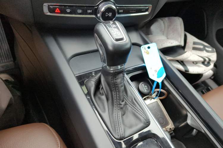 Used Volvo XC60 2019 T5 4x4 Smart Edition China V Standard
