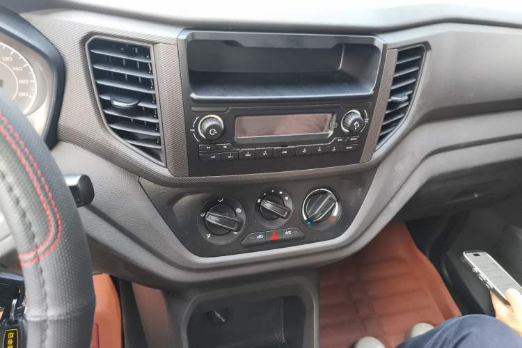 Used Wuling Hongguang V 2022 1.5L Jingqu Edition Electric-Assist LAR
