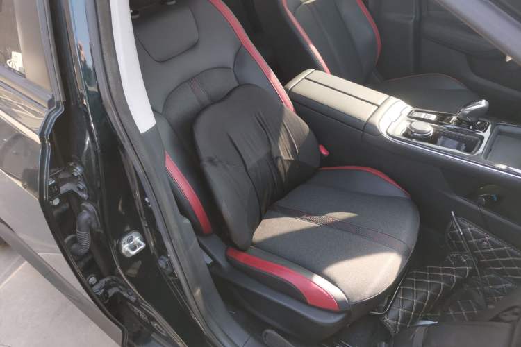 Used Dongfeng Aeolus Yixuan MAX 2023 1.5T Super-Powered Dad Edition
