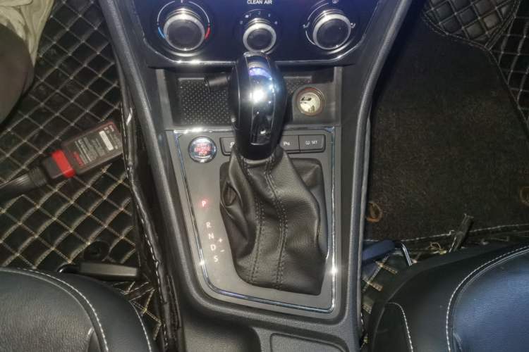 Used Volkswagen Lavida 2017 1.6L Automatic Comfort Edition