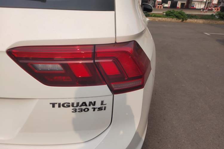 Used Volkswagen Tiguan L 2019 330TSI Automatic Two-Wheel Drive Panoramic Comfort Edition China VI Standard