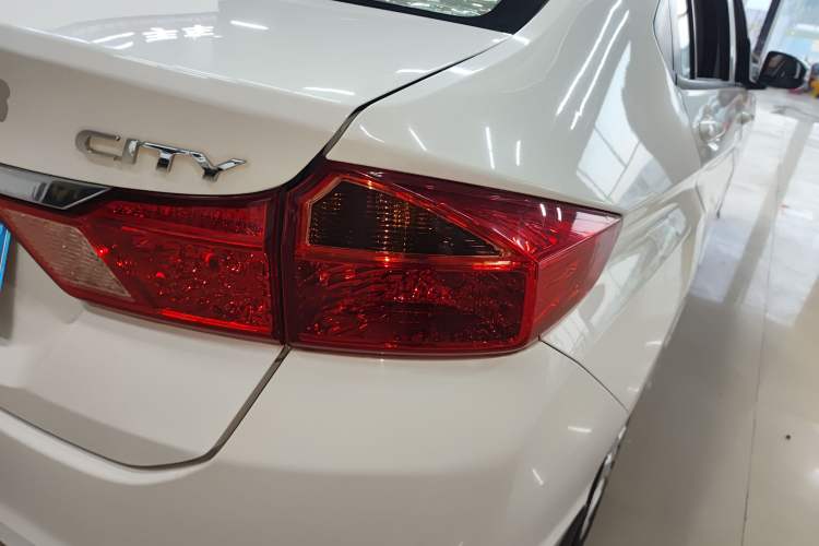 Used Honda City 2015 1.5L CVT Comfort Version
