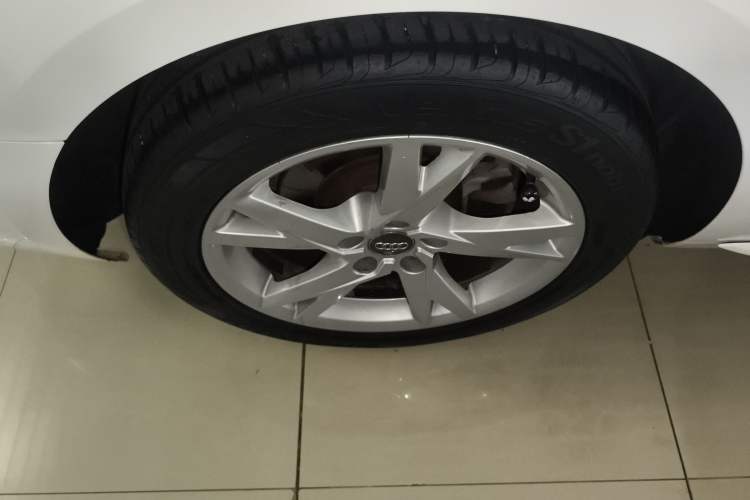 Used Audi A4L 2017 Plus 40 TFSI Ambition Model
