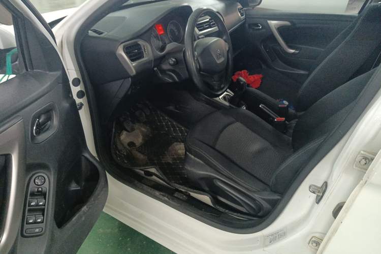 Used Peugeot 301 2014 1.6L Manual Luxury Edition
