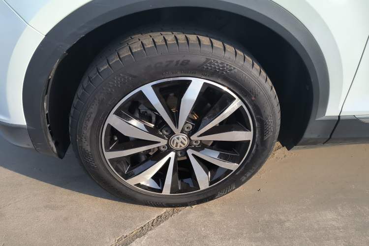 Used Volkswagen T-ROC 2018 280TSI DSG Two-Wheel-Drive Comfort Version China V Standard